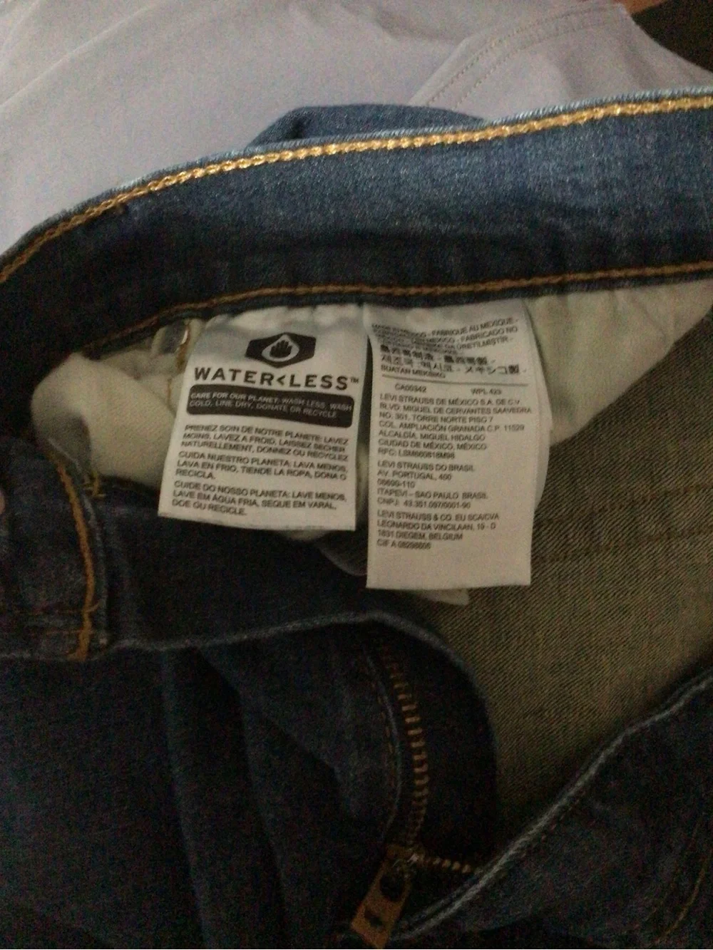 Levis slim fit